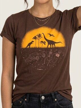 Dinosaur Gas Petrol Shirt design Size Medium fitted 100% cotton